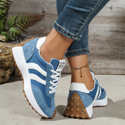 Mira Sneakers